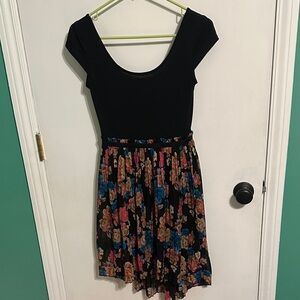 No‎ Boundaries Black Floral Midi Dress